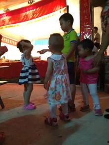 吃瓜群众看美国大戏,揭秘政治风云与民生百态